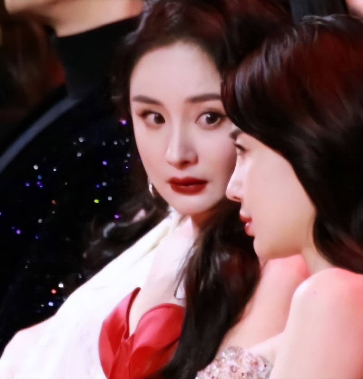 图35: 娱乐圈明星齐聚上海:刘亦菲水嫩,杨幂热巴太绝,tfboys都变了样