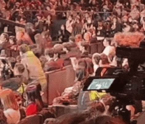 图23: 娱乐圈好久都没这么热闹了