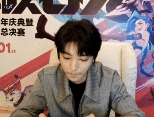 图0: 王俊凯瘦到认不出!王俊凯脸颊凹陷让人心疼!